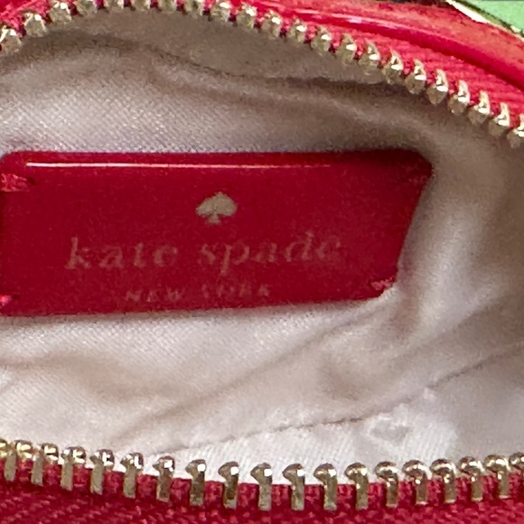 KATE SPADE MWAH LIPS COIN PURSE:NWT 3D LIPS - Picture 13 of 13